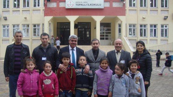 İlçe Milli Eğitim Müdürümüz OKÖK Projesi Kapsamında Topallı İlkokulu ziyaret etti.
