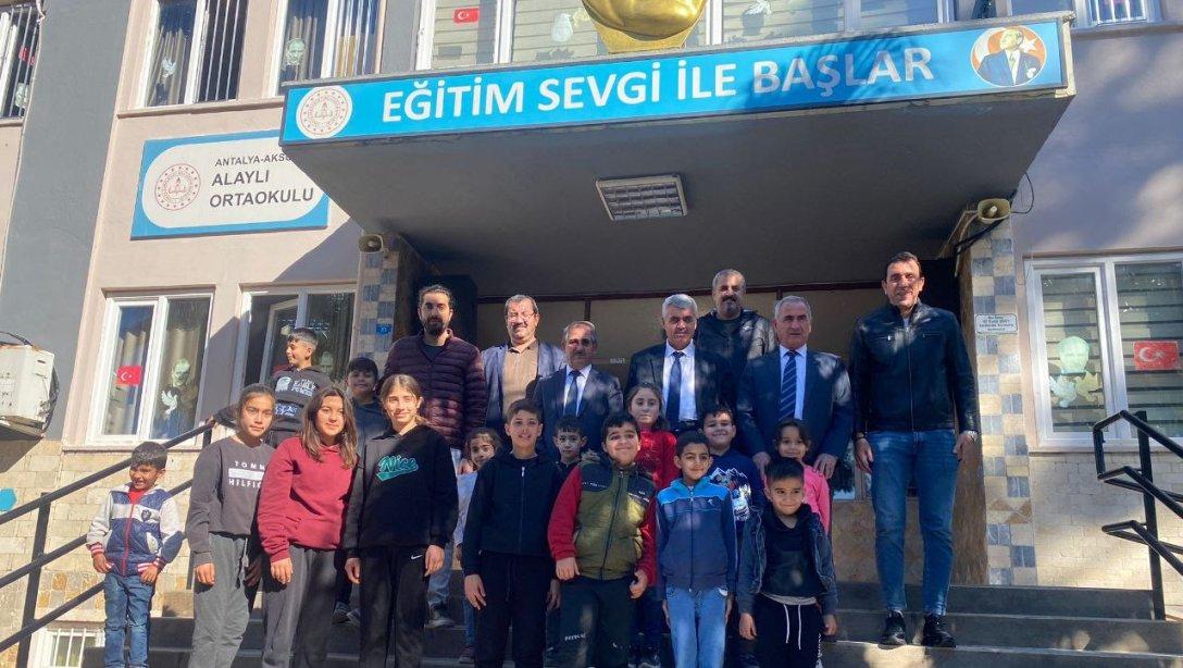 İlçe Milli Eğitim Müdürümüz Süleyman GÖKÇEN Alaylı İlkokulu/Ortaokulu Müdürlüğünü ziyaret etti.