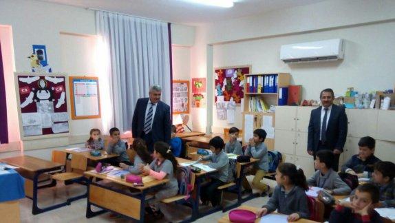 İlçe Milli Eğitim Müdürümüz Celal Sönmez  İlkokulu 4. sınıf velileri ile görüştü