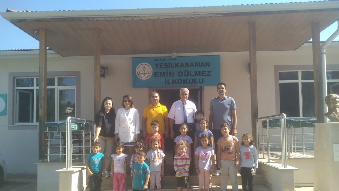 İlçe Milli Eğitim Müdürümüz Süleyman GÖKÇEN Şube Müdürümüz Mehmet CEYLAN ile birlikte Yeşilkaraman Emin Gülmez İlkokulu Müdürlüğünü ziyaret etti. 