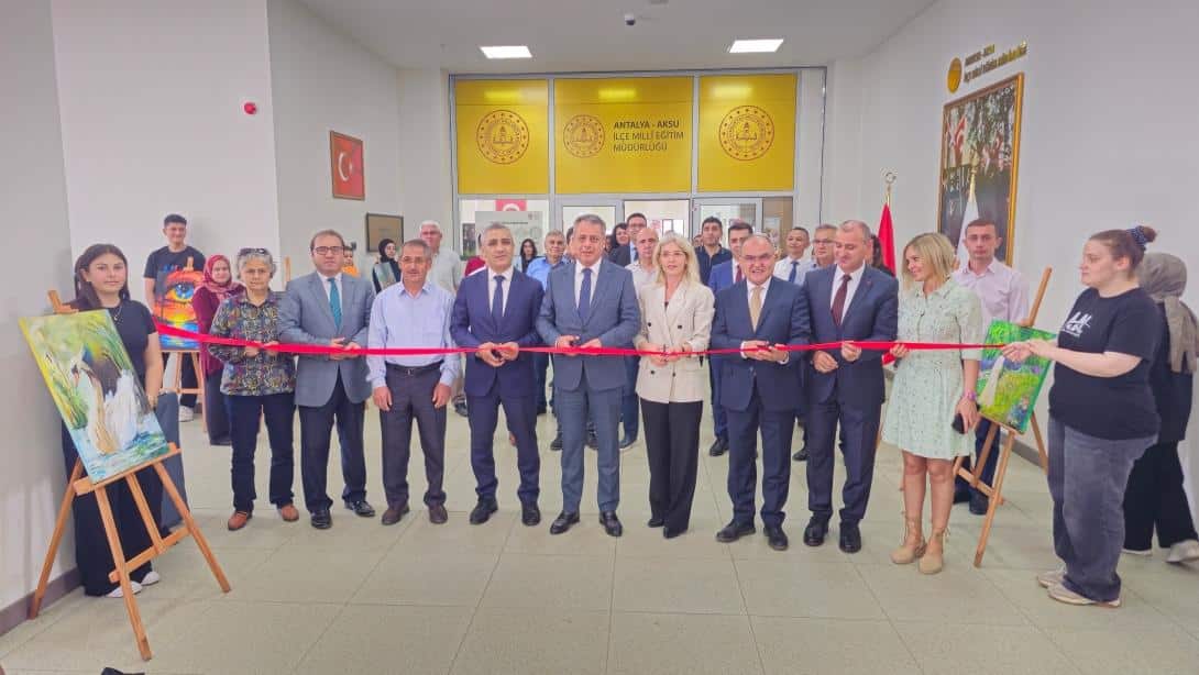 Aksu Anadolu Lisesi Resim Sergisi Açıldı!